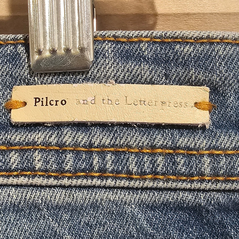 Pilcro Anthropologie Slim Boyfriend Embroidered Patchwork Jeans 28 Petite Boho - Picture 7 of 12